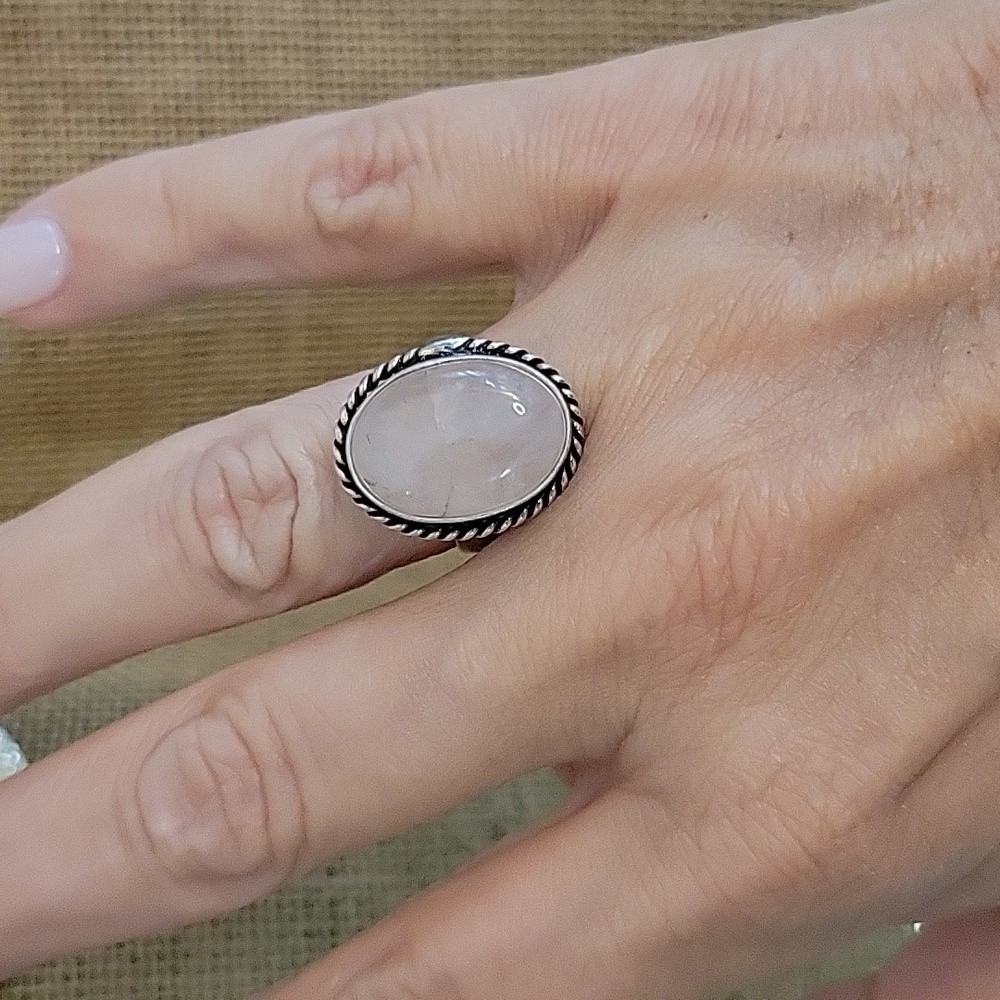 ROSE QUARTZ RING - Picture 1 of 5